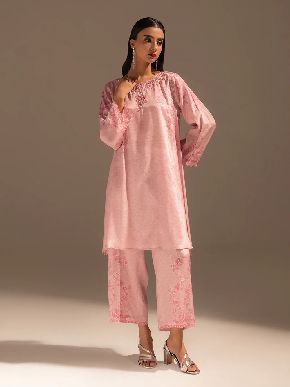 Elegant Pink Embroidered Kurta Pajama Set for Women